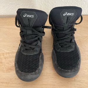 Asics wrestling shoes